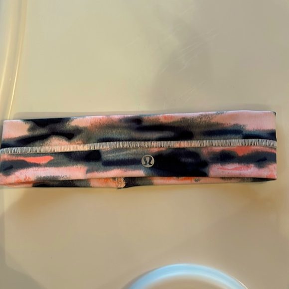 Lululemon headband one size - Picture 1 of 4
